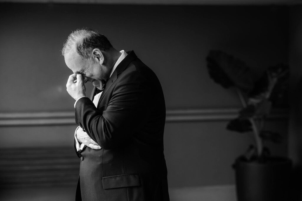 Dad's first look emotional reaction to seeing his daughter on her wedding day